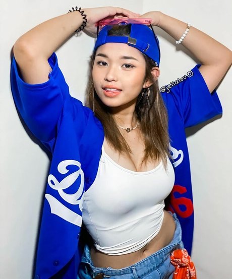 Foto di nudo di fuga di OnlyFans di Jeila Dizon
