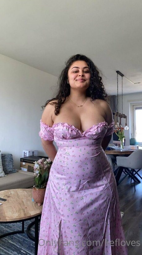 Foto di nudo di fuga di OnlyFans di Liefloves