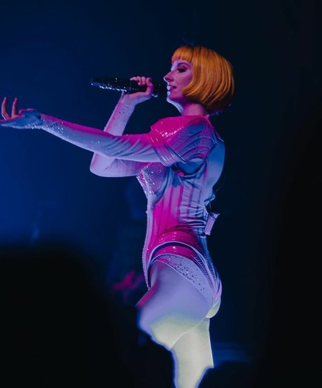 Foto di nudo di fuga di OnlyFans di Tessa Violet