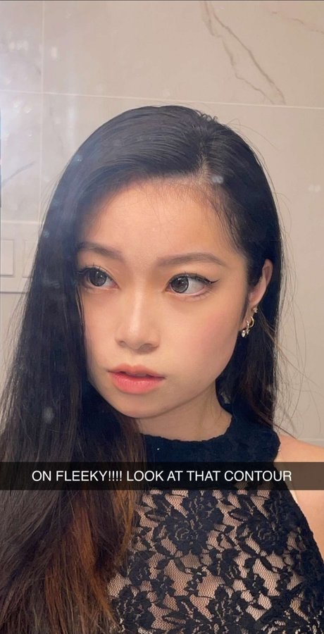 Foto di nudo di fuga di OnlyFans di Fruitypoppin