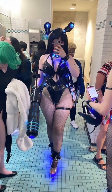 Foto di nudo di fuga di OnlyFans di Sailorscholar