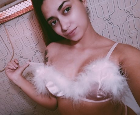 Foto di nudo di fuga di OnlyFans di Nonaroseee
