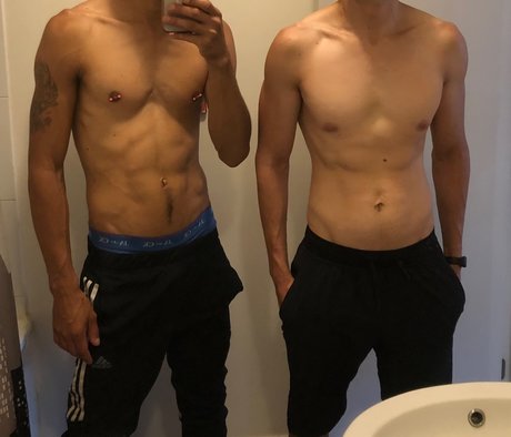 Foto di nudo di fuga di OnlyFans di Colombiano