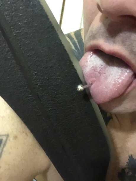 Foto di nudo di fuga di OnlyFans di Oneknightstand