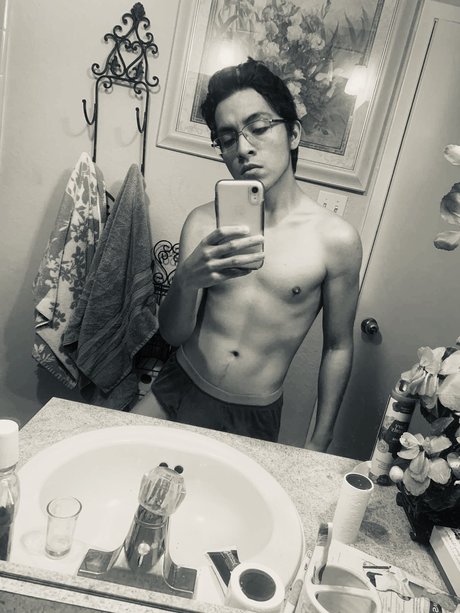 Foto di nudo di fuga di OnlyFans di Popperbabe