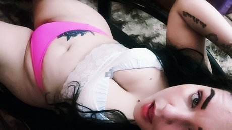 Foto di nudo di fuga di OnlyFans di Putsima 18