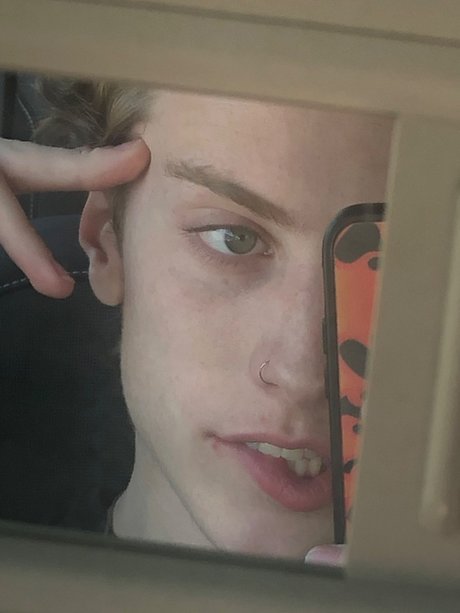 Foto di nudo di fuga di OnlyFans di Its A Secret