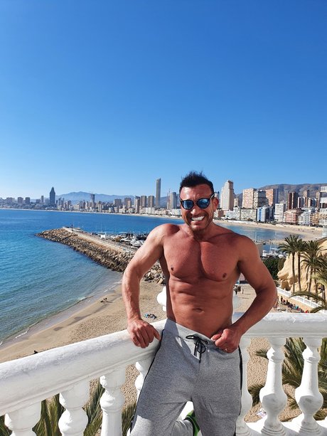 Foto di nudo di fuga di OnlyFans di Marcobanderas