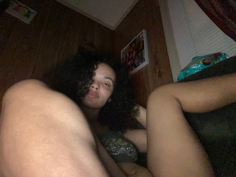 Foto di nudo di fuga di OnlyFans di  Rosie 