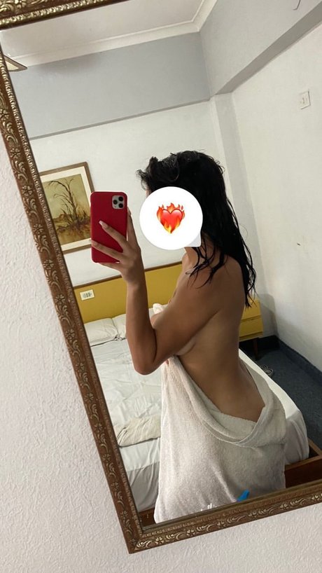 Foto di nudo di fuga di OnlyFans di Baby Latina 