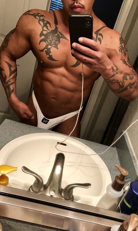 Foto di nudo di fuga di OnlyFans di Roc5295