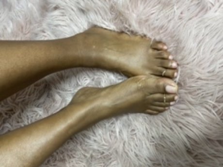 Marli Quinn Feet