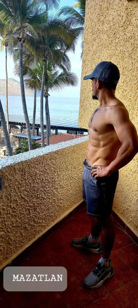 Foto di nudo di fuga di OnlyFans di Mario Hot