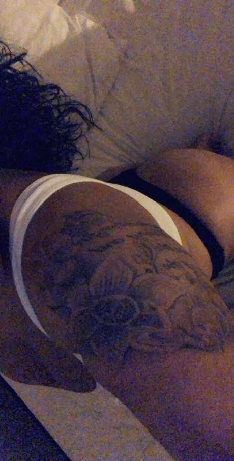 Foto di nudo di fuga di OnlyFans di Honey 