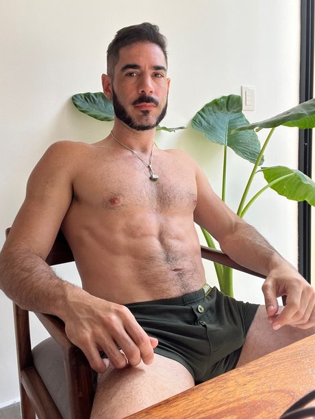 Foto di nudo di fuga di OnlyFans di Nicolas Matthias