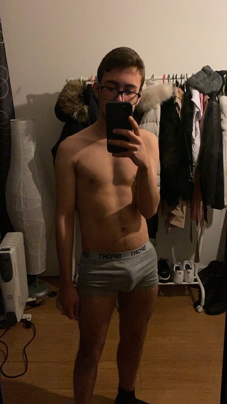 Foto di nudo di fuga di OnlyFans di Miguel