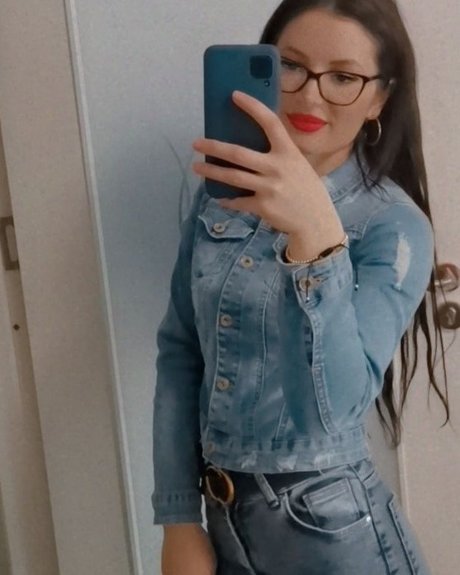 Foto di nudo di fuga di OnlyFans di Maria Roxana