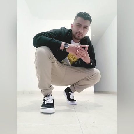 Foto di nudo di fuga di OnlyFans di Jhonnytan