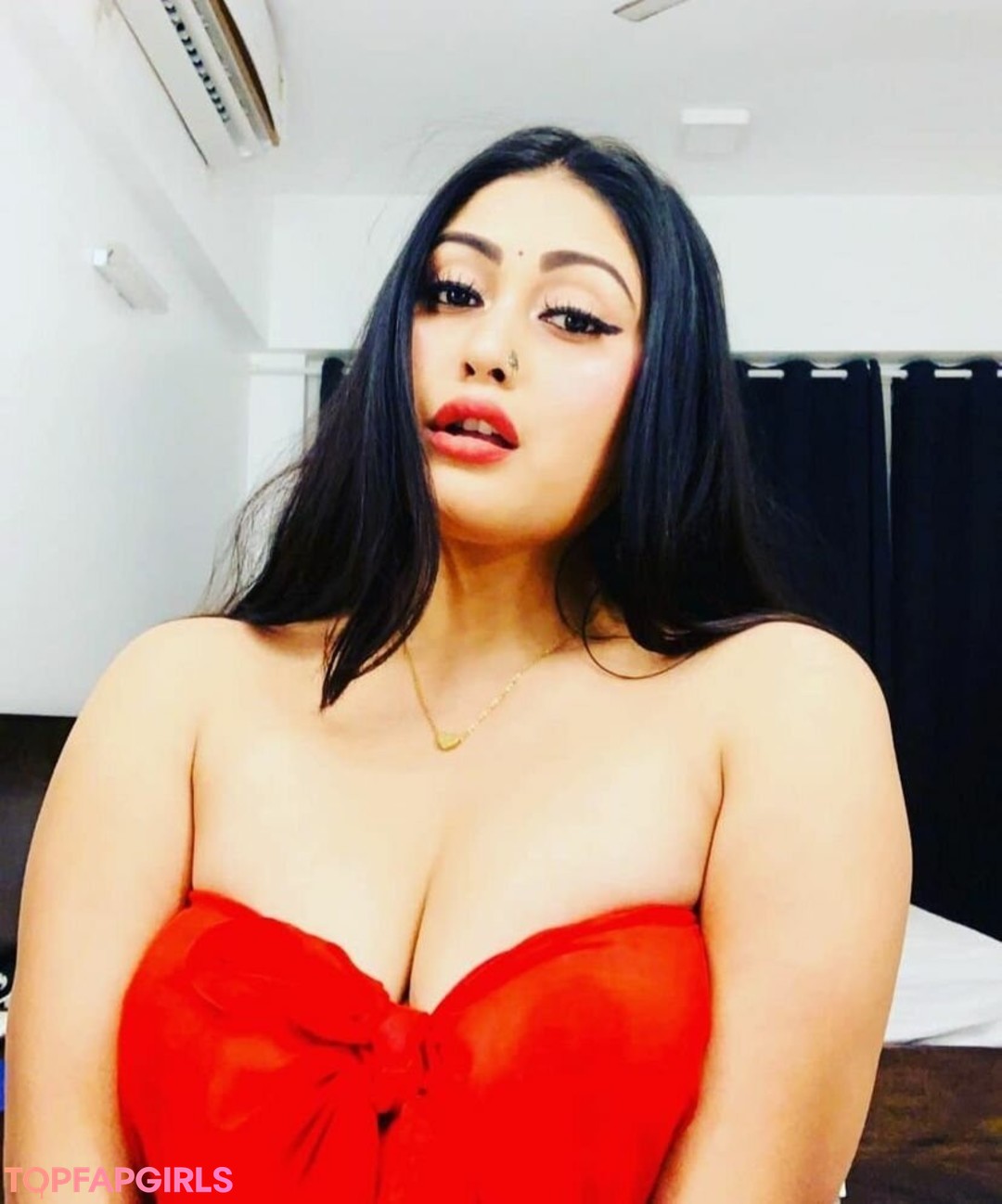 Foto di nudo di fuga di OnlyFans di Real Goddessanna #10 Foto di nudo di fuga di OnlyFans di Real Goddessanna #10