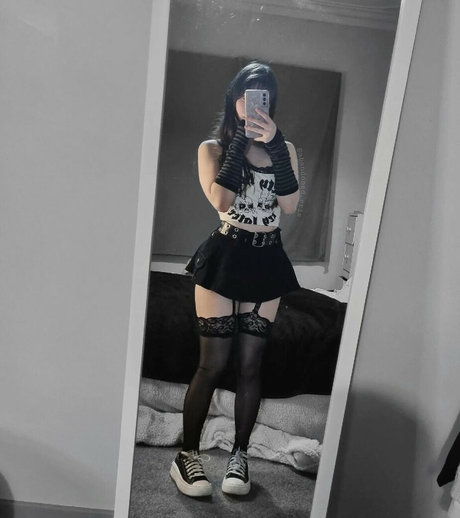 Foto di nudo di fuga di OnlyFans di Abandonederis