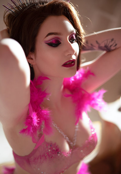 Foto di nudo di fuga di OnlyFans di Vixena Siren