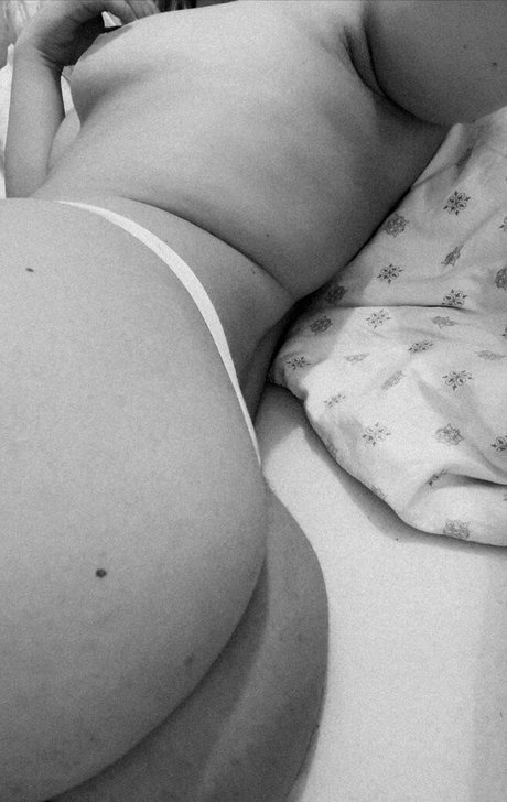 Foto di nudo di fuga di OnlyFans di Xchubbyxgirlx