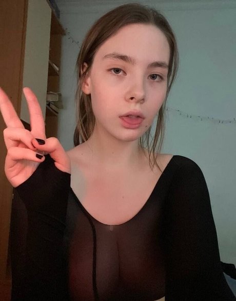 Foto di nudo di fuga di OnlyFans di Mirtaworld