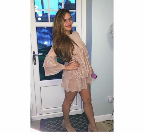 Foto di nudo di fuga di OnlyFans di Lana D