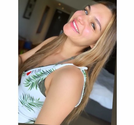 Foto di nudo di fuga di OnlyFans di Lana D
