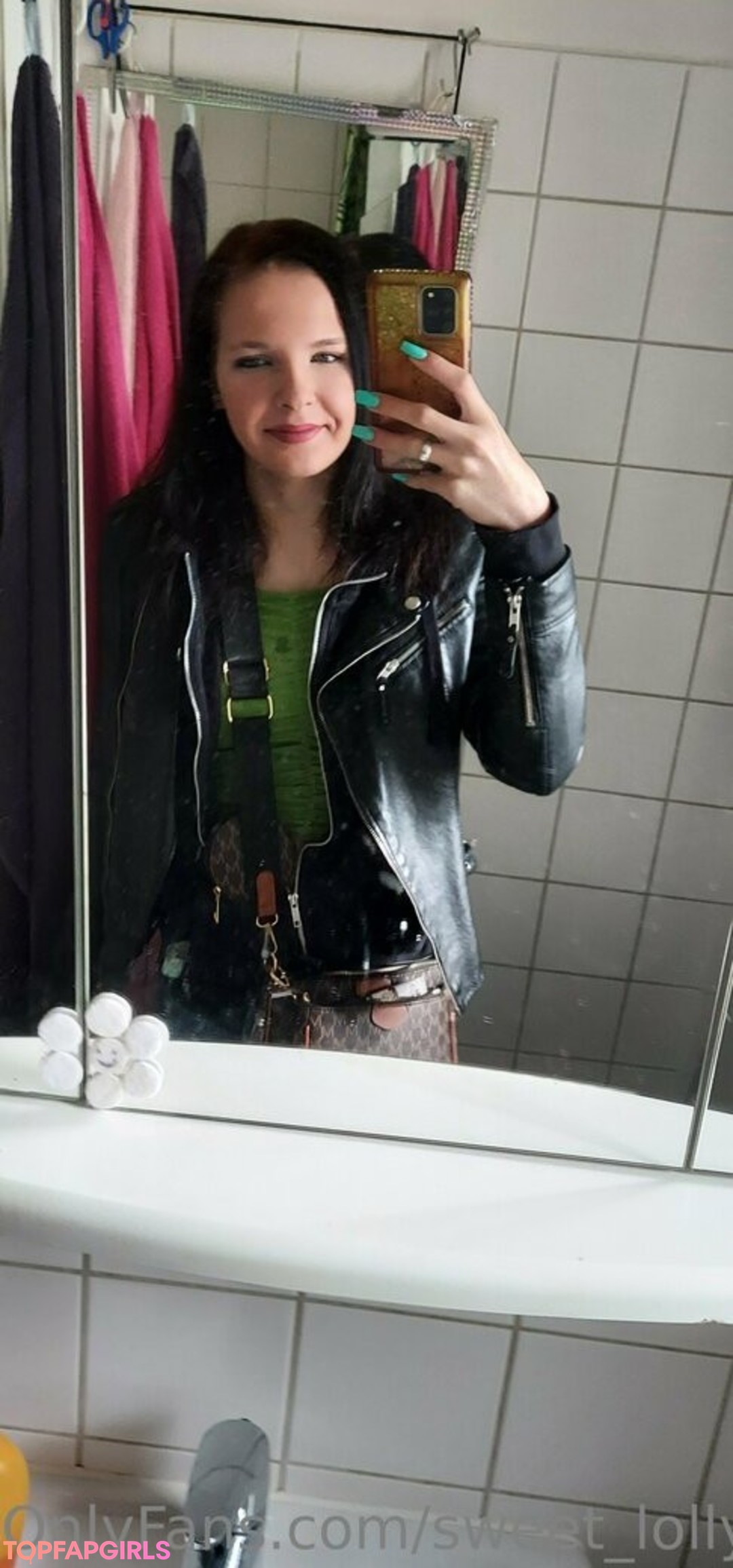 Foto di nudo di fuga di OnlyFans di Sweetlollypopgirl #28 Foto di nudo di fuga di OnlyFans di Sweetlollypopgirl #28