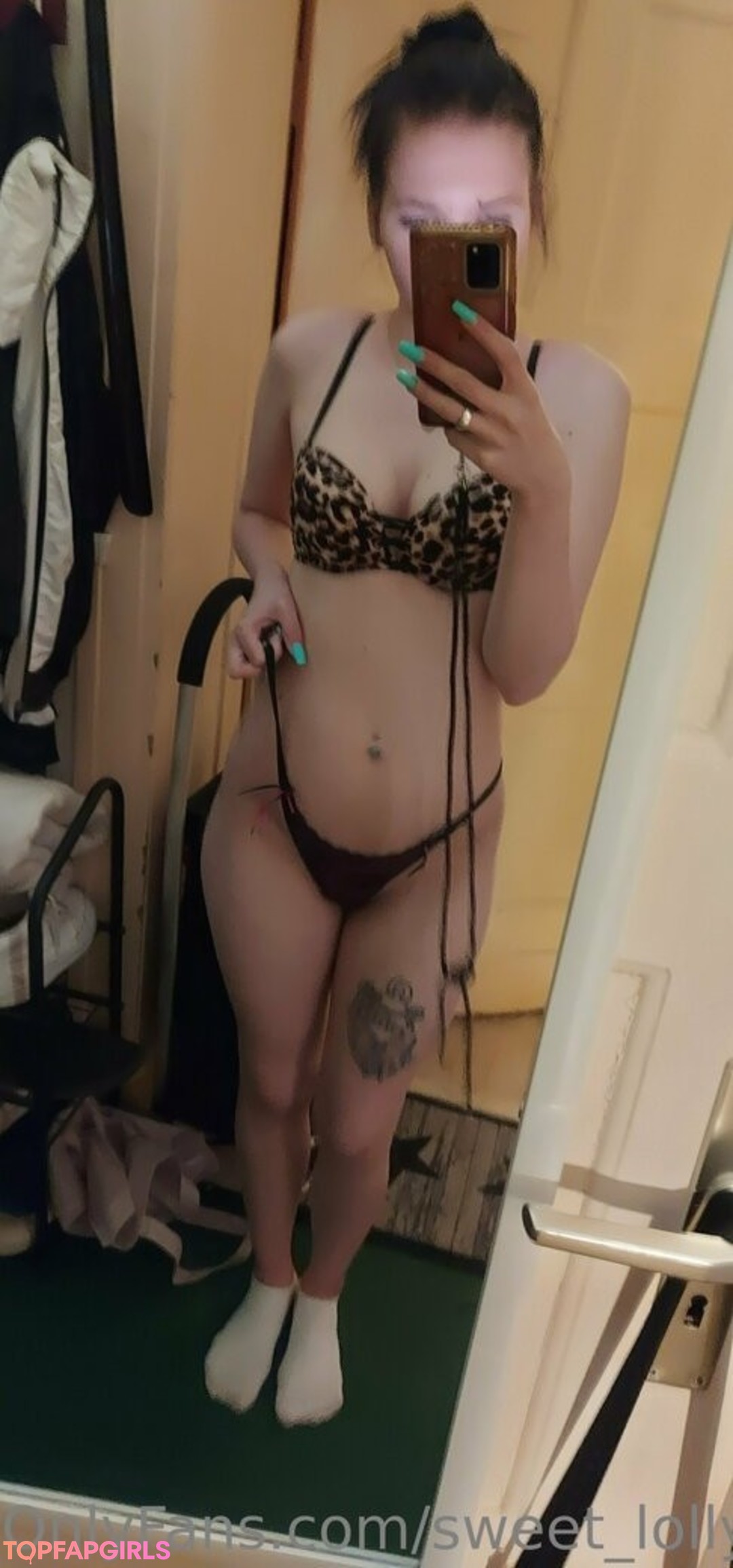 Foto di nudo di fuga di OnlyFans di Sweetlollypopgirl #57 Foto di nudo di fuga di OnlyFans di Sweetlollypopgirl #57