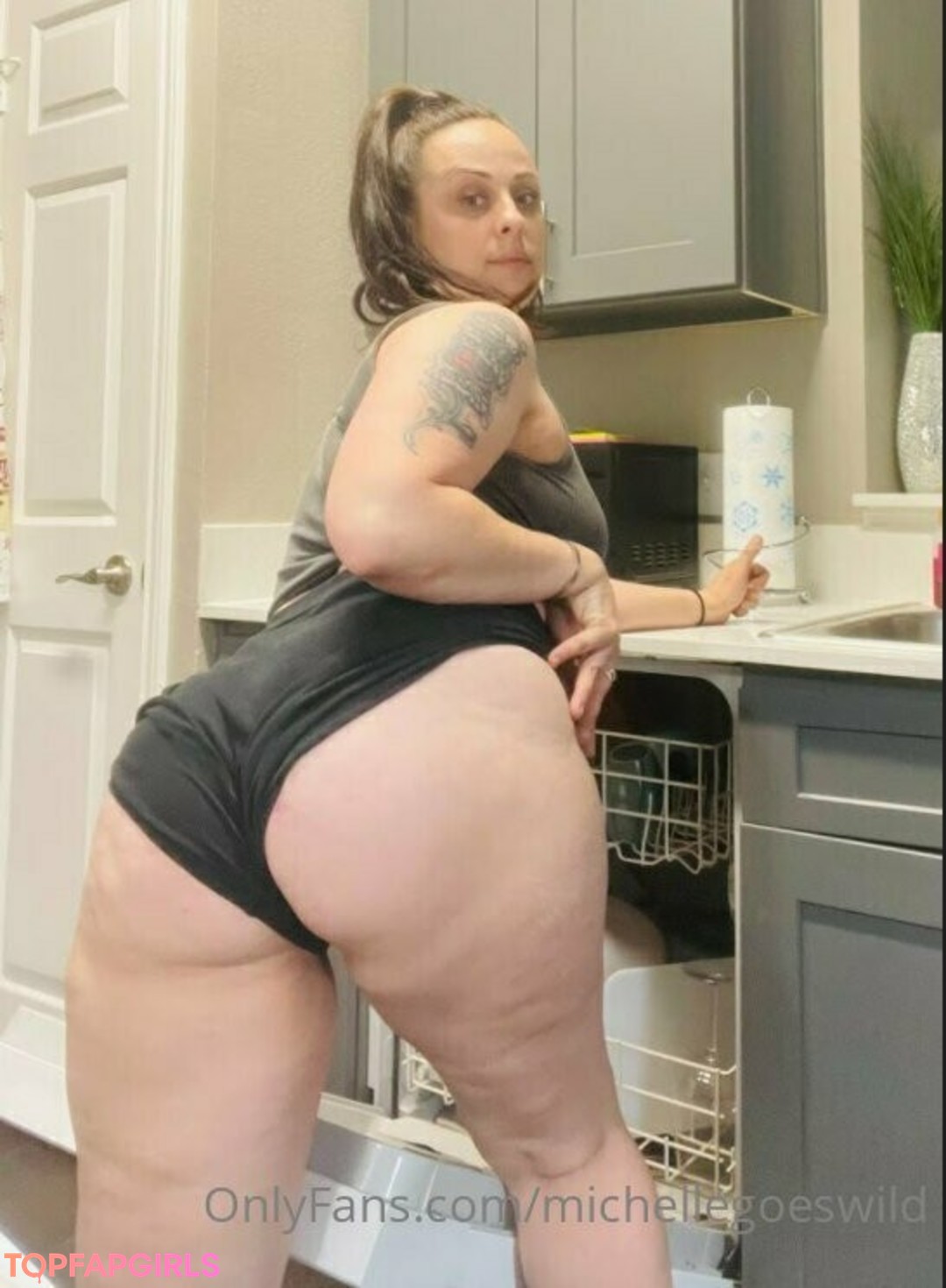 Foto di nudo di fuga di OnlyFans di Michellegoeswild #46 Foto di nudo di fuga di OnlyFans di Michellegoeswild #46