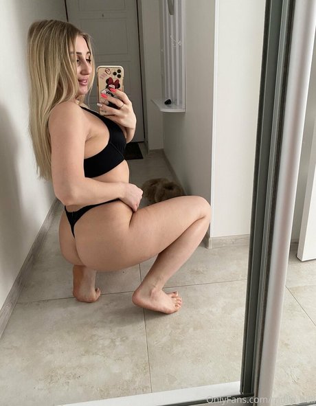 Molly_bell