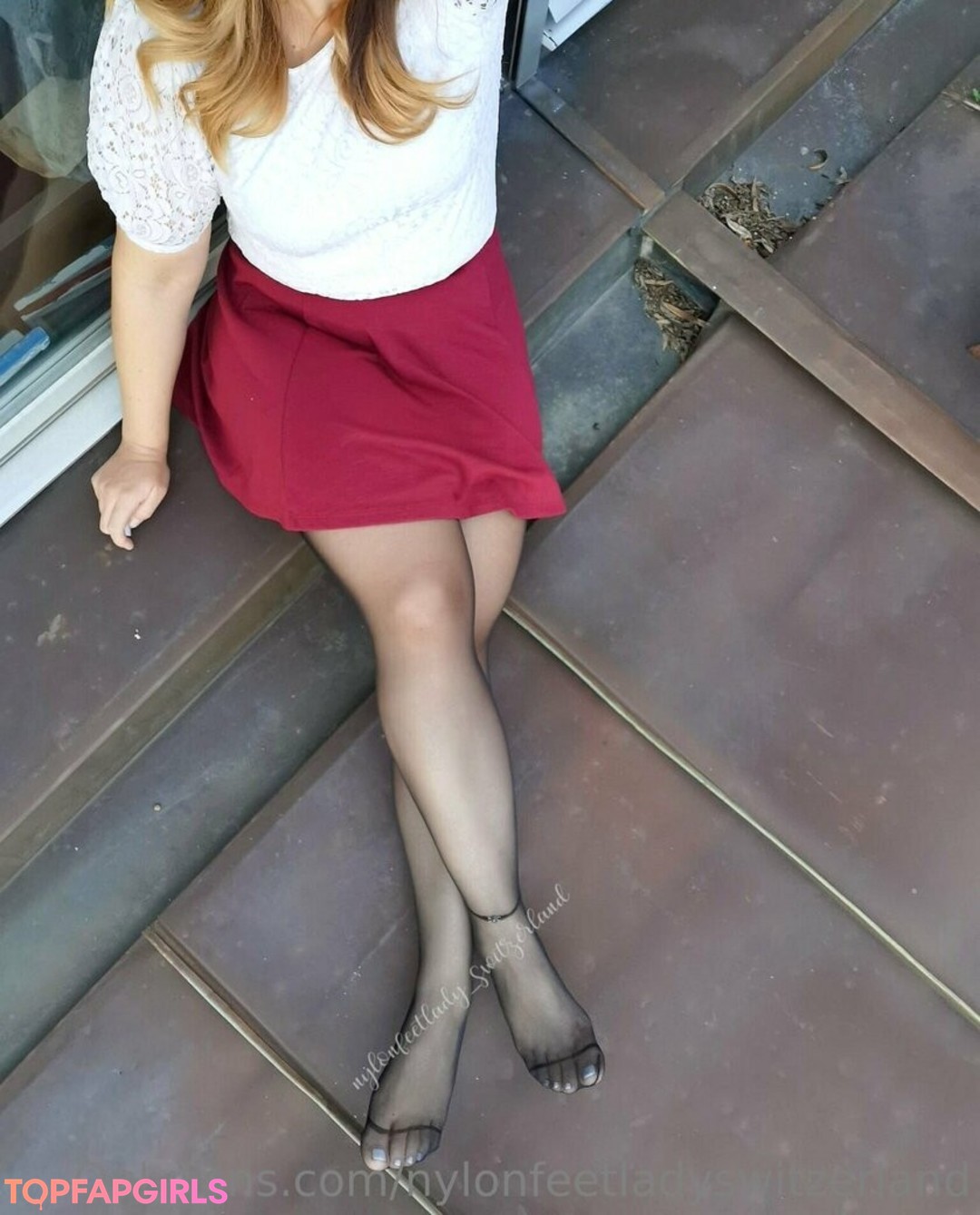 Foto di nudo di fuga di OnlyFans di Nylonfeetladyswitzerland #162 Foto di nudo di fuga di OnlyFans di Nylonfeetladyswitzerland #162