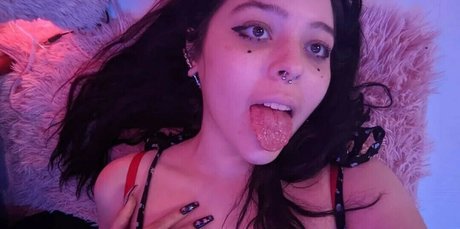 Foto di nudo di fuga di OnlyFans di Lvkrd