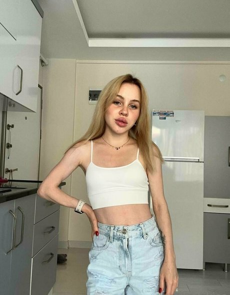 Foto di nudo di fuga di OnlyFans di Raychelkiss