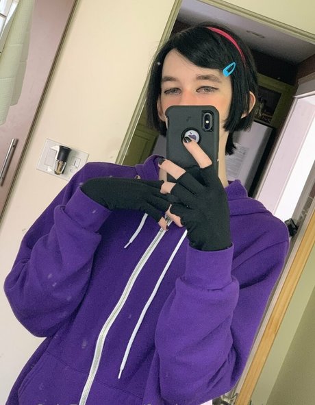 Femboycherryblossom