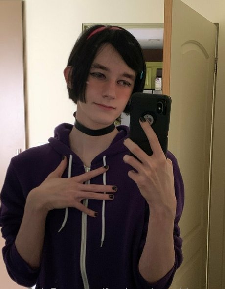 Femboycherryblossom