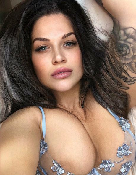 Ellamaddison