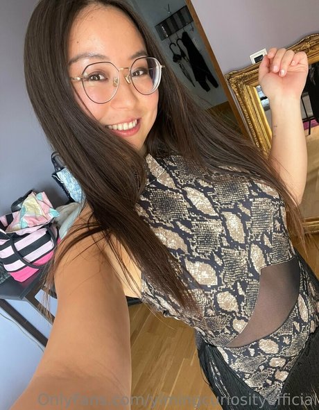 Foto di nudo di fuga di OnlyFans di Yimingcuriosityofficial