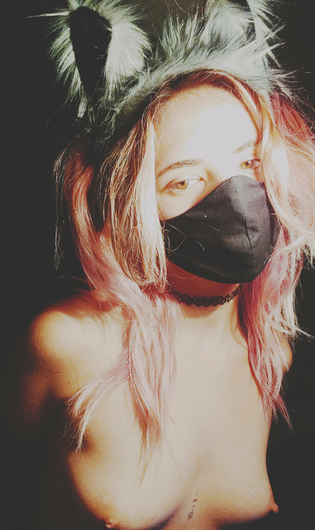 Foto di nudo di fuga di OnlyFans di Deadpagen