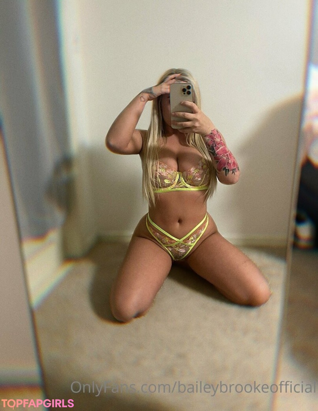 Foto di nudo di fuga di OnlyFans di Baileybrookeofficial #81 Foto di nudo di fuga di OnlyFans di Baileybrookeofficial #81