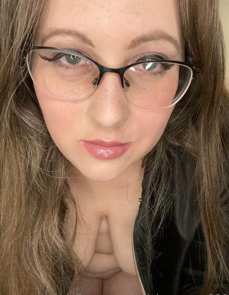 Foto di nudo di fuga di OnlyFans di Hellsingqueen666