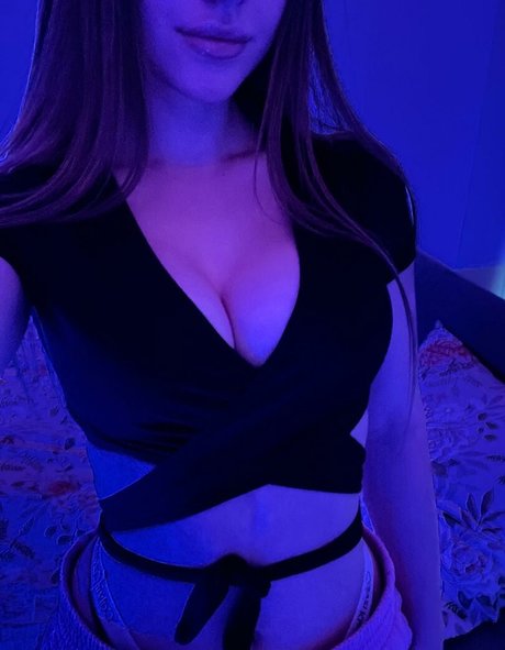 Foto di nudo di fuga di OnlyFans di Mia Brown