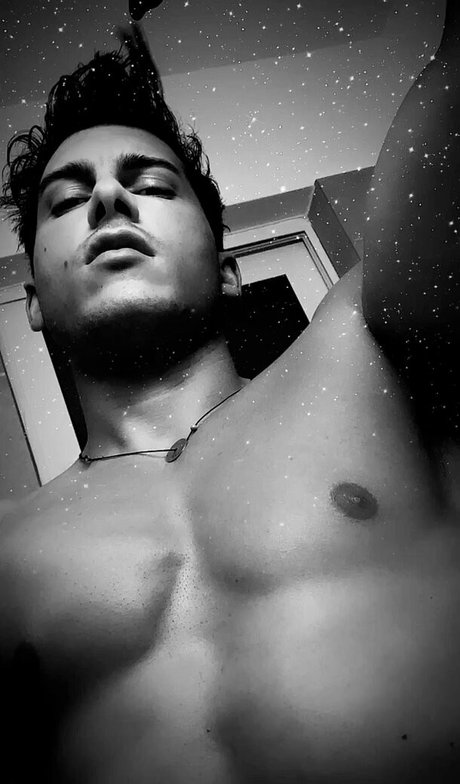 Foto di nudo di fuga di OnlyFans di Alexandrosr