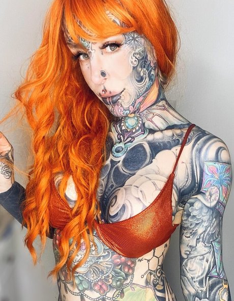 Foto di nudo di fuga di OnlyFans di Cignosuicide