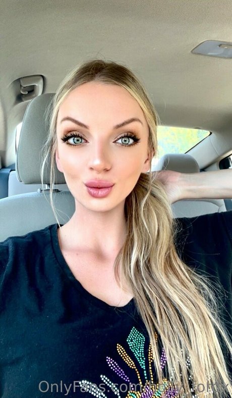 Foto di nudo di fuga di OnlyFans di Hollyfordx