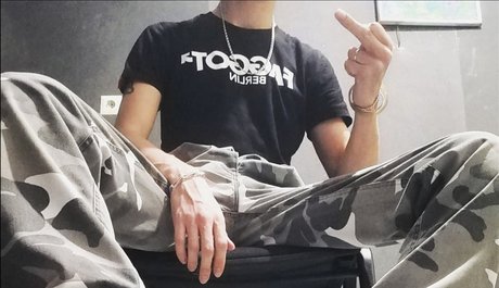 Foto di nudo di fuga di OnlyFans di Barebackfaggot