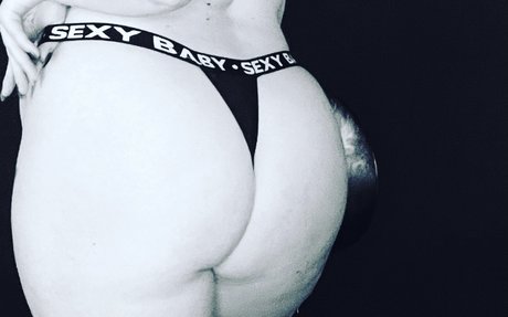 Foto di nudo di fuga di OnlyFans di Jade Leclaire