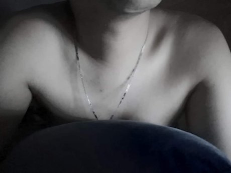Foto di nudo di fuga di OnlyFans di Bisexual Boy